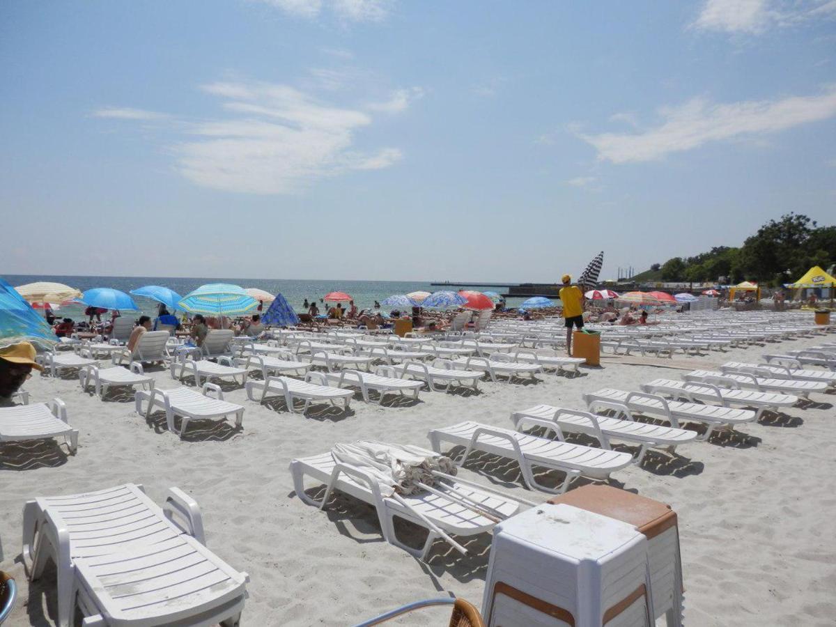 Arcadia Vip Apartments Sea View! Odessa Buitenkant foto