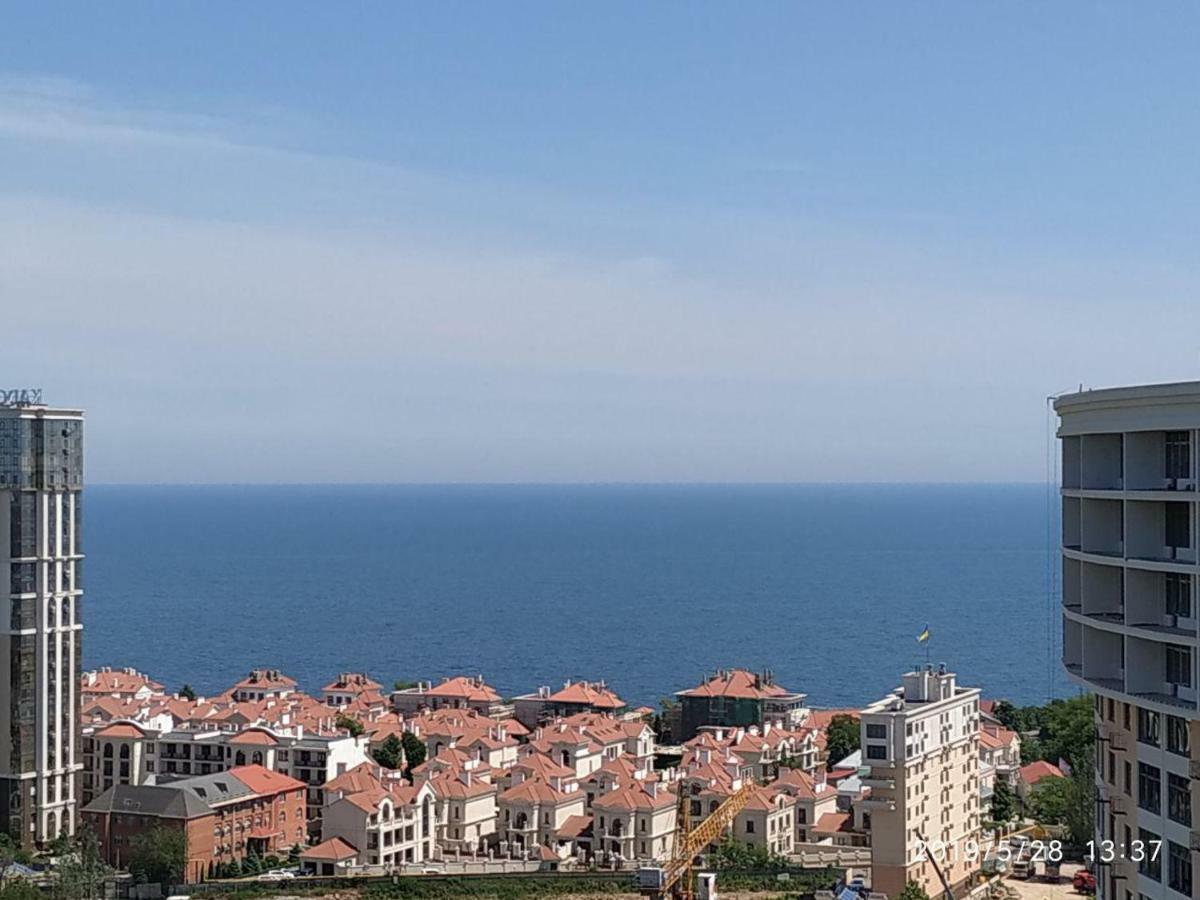 Arcadia Vip Apartments Sea View! Odessa Buitenkant foto
