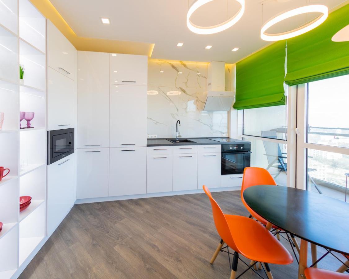 Arcadia Vip Apartments Sea View! Odessa Buitenkant foto