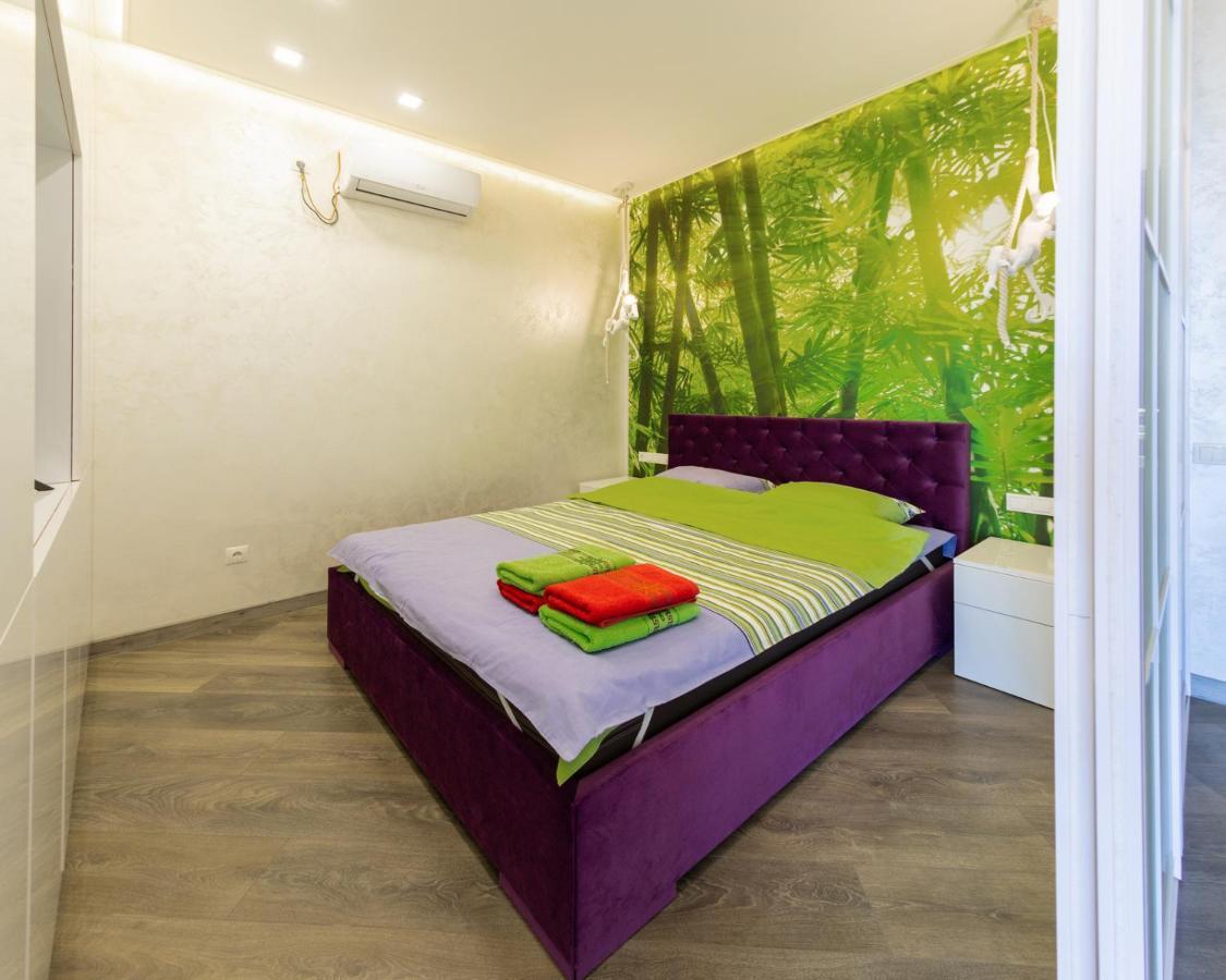 Arcadia Vip Apartments Sea View! Odessa Buitenkant foto