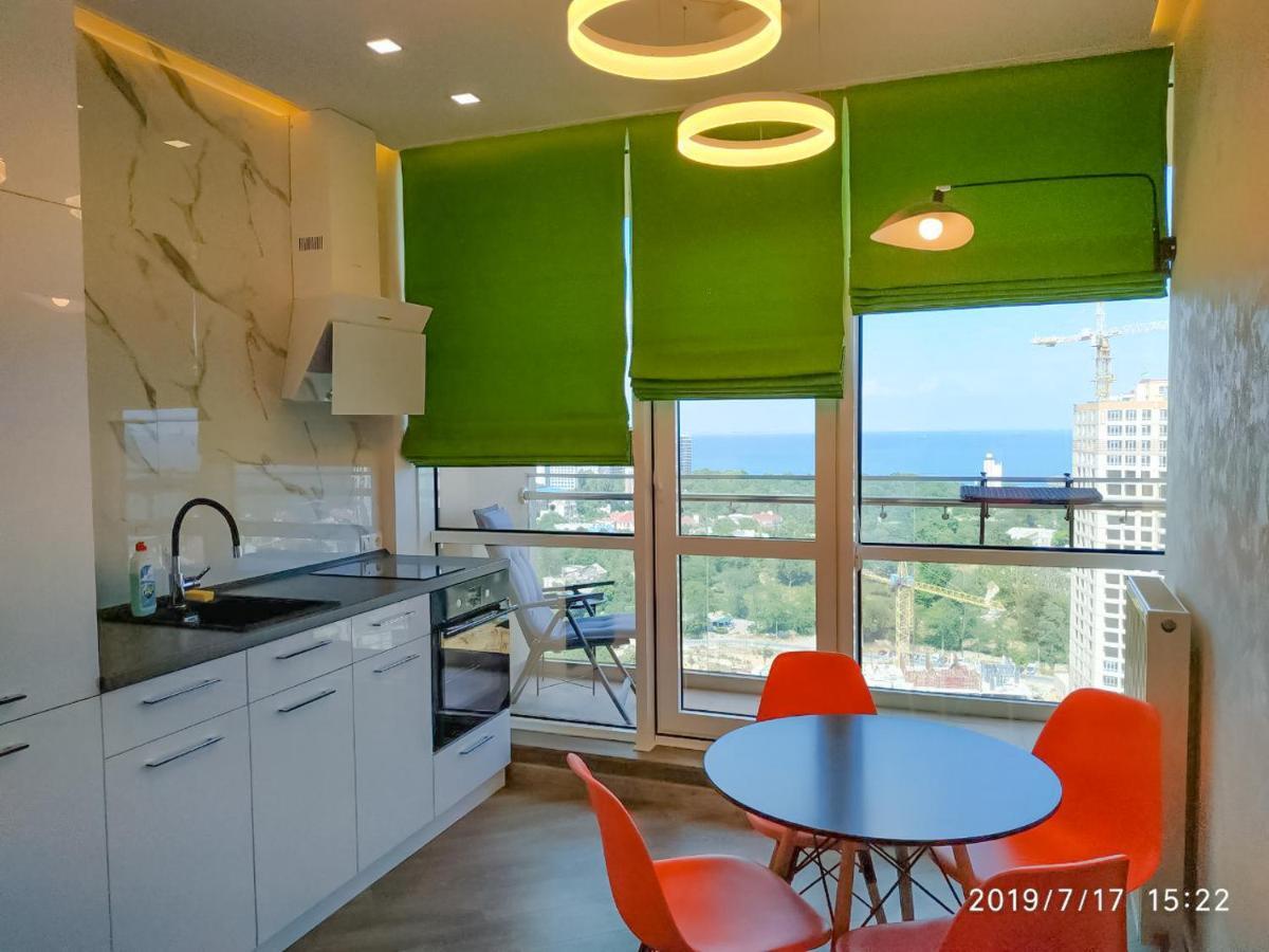 Arcadia Vip Apartments Sea View! Odessa Buitenkant foto